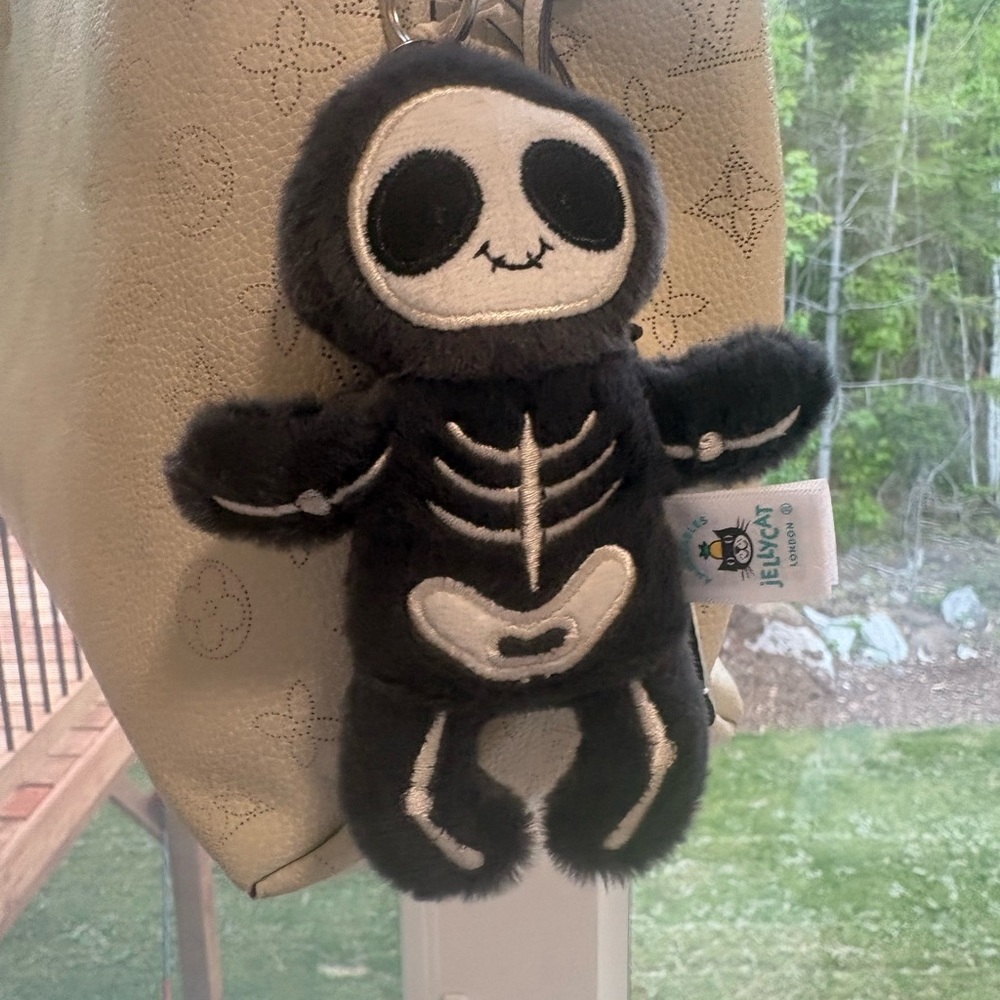 Jellycat Bob the Skeleton Bag charm or keychain. NWT. Dustbag & Tag cover